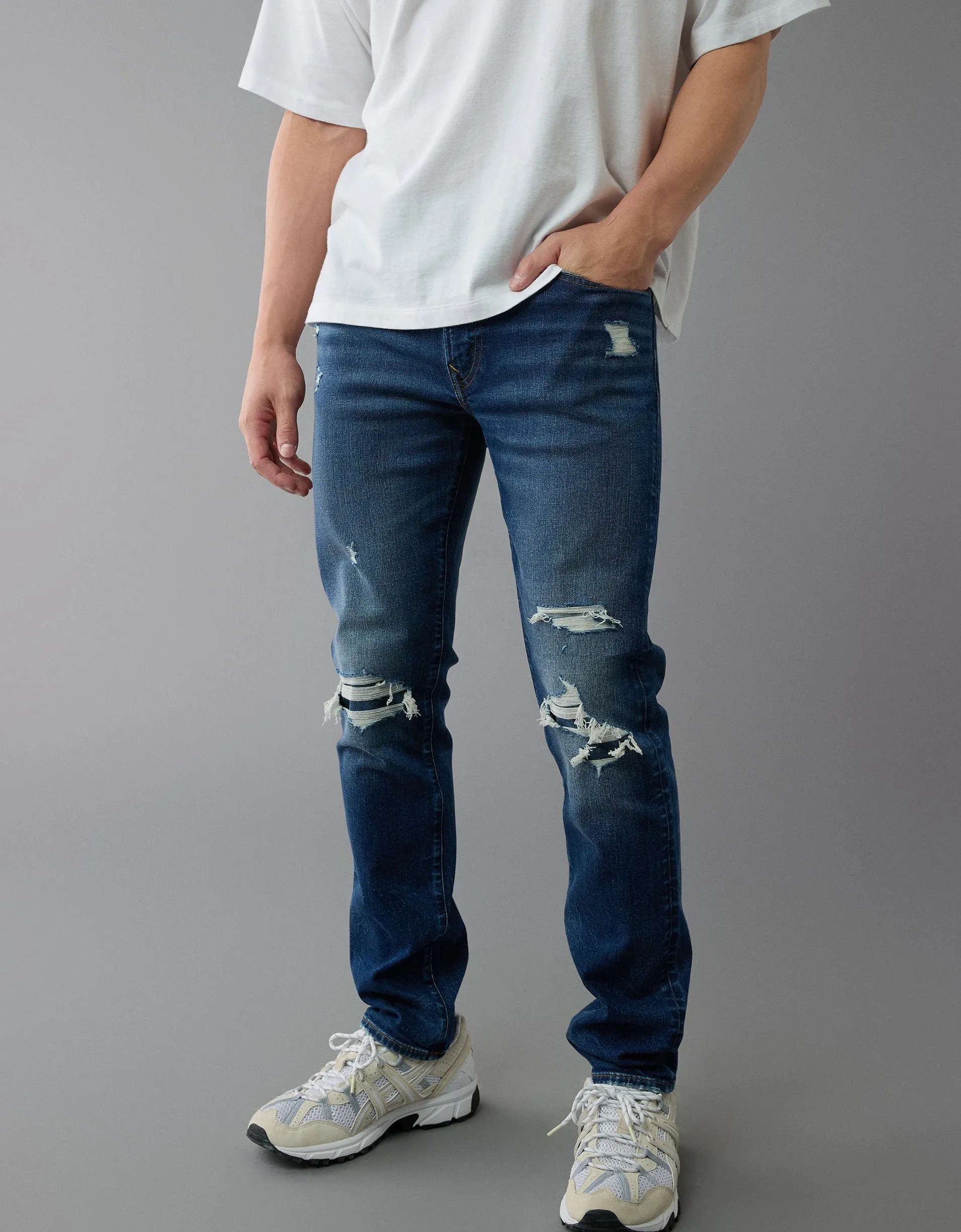 AE AirFlex  geflickte schlanke Jeans