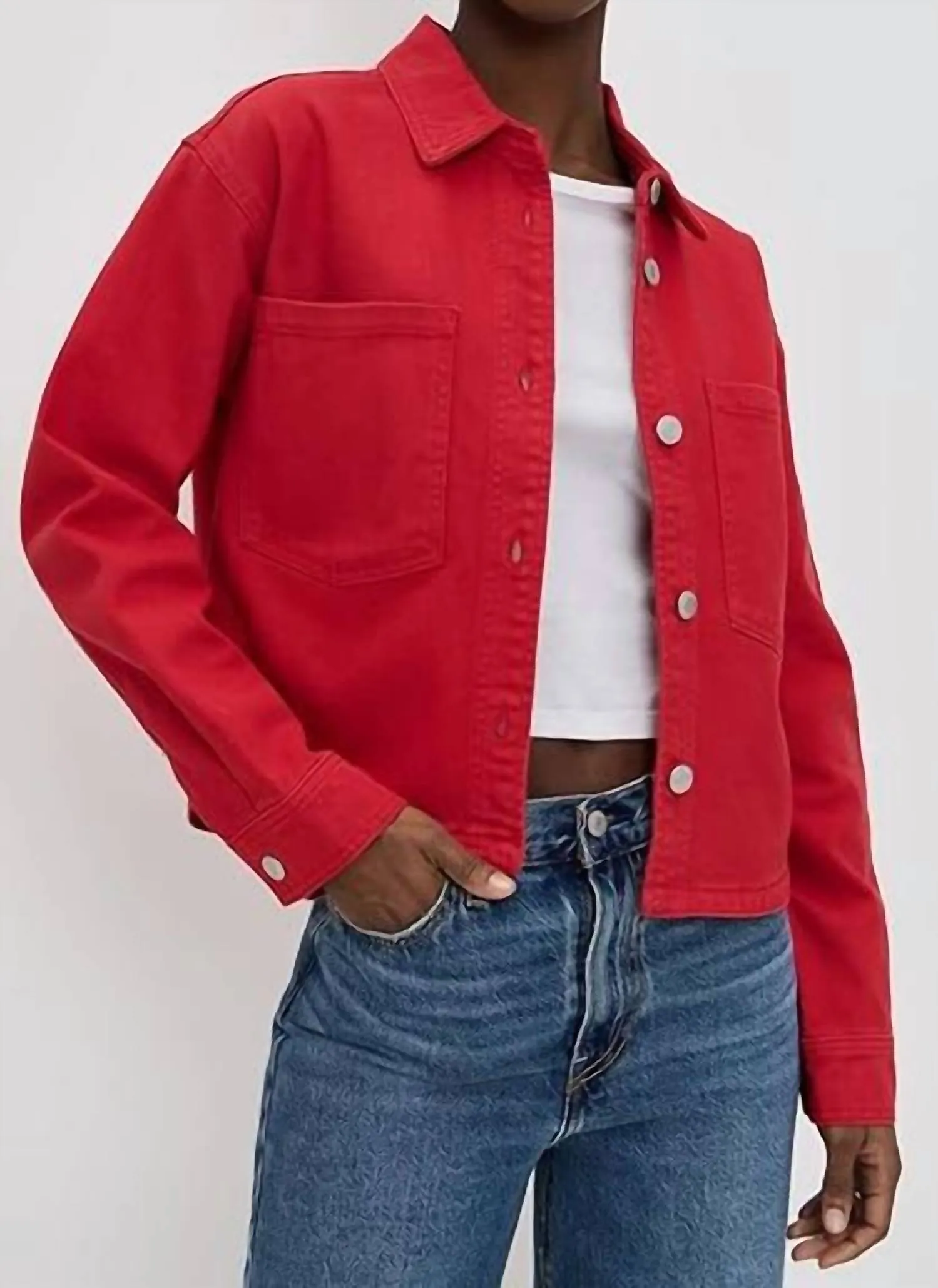 Den ganzen Tag getragene gewaschene Cropped-Jacke