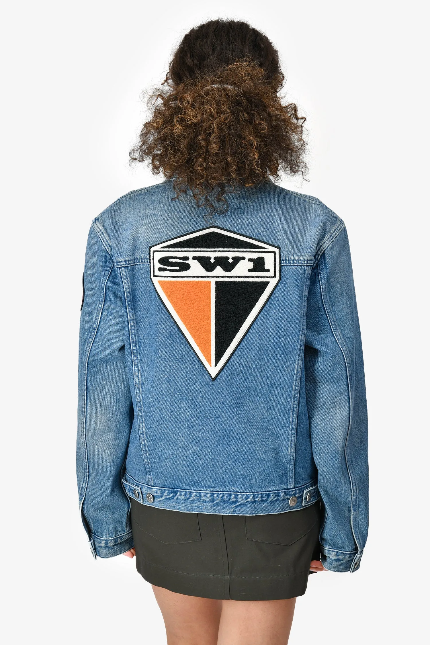 Burberry 2020 Blaue Denim-Applikation Grafik Trucker Jacke Größe 50 Herren