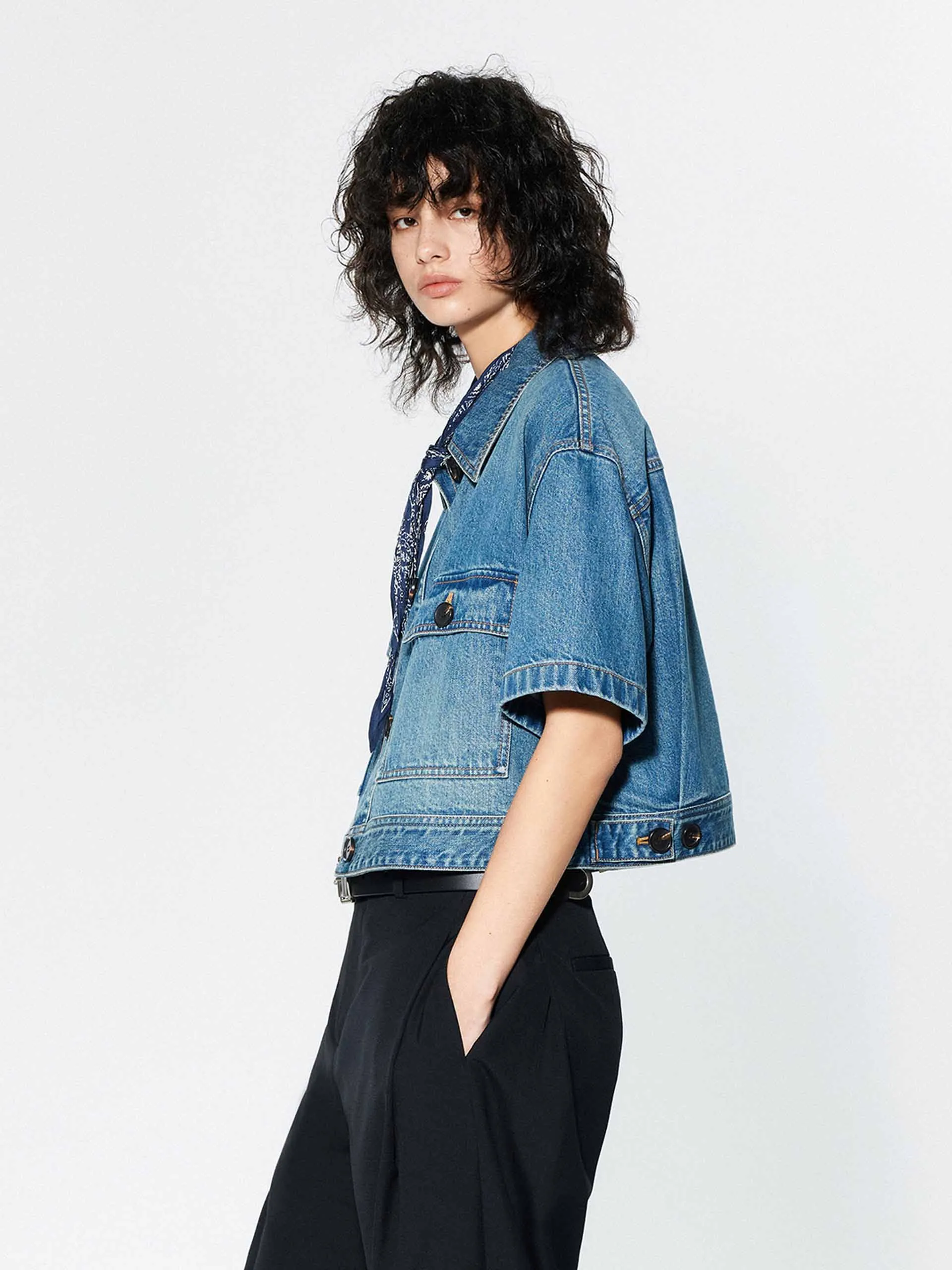 Denim-Jacke mit abgeschnittenen Taschen
