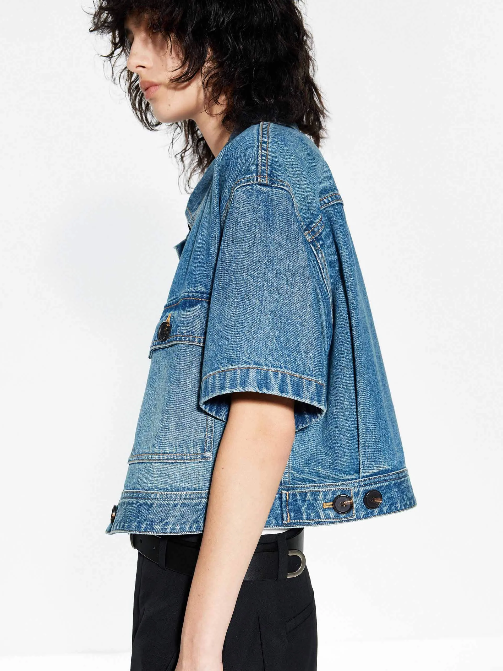 Denim-Jacke mit abgeschnittenen Taschen