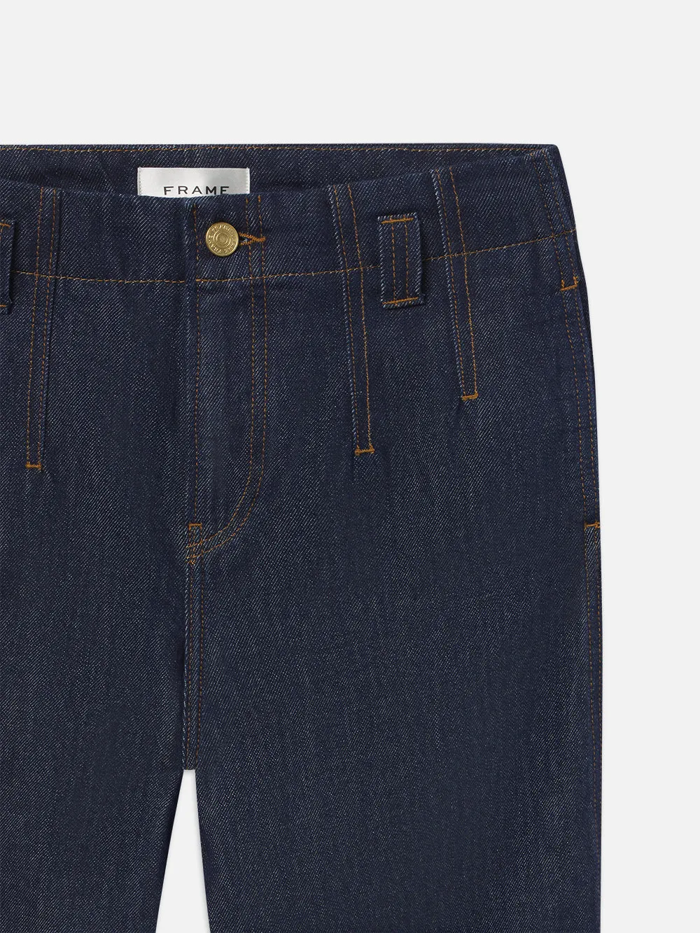 Weit geschnittene Jeans mit Pfeilnaht -- Ausspülen
