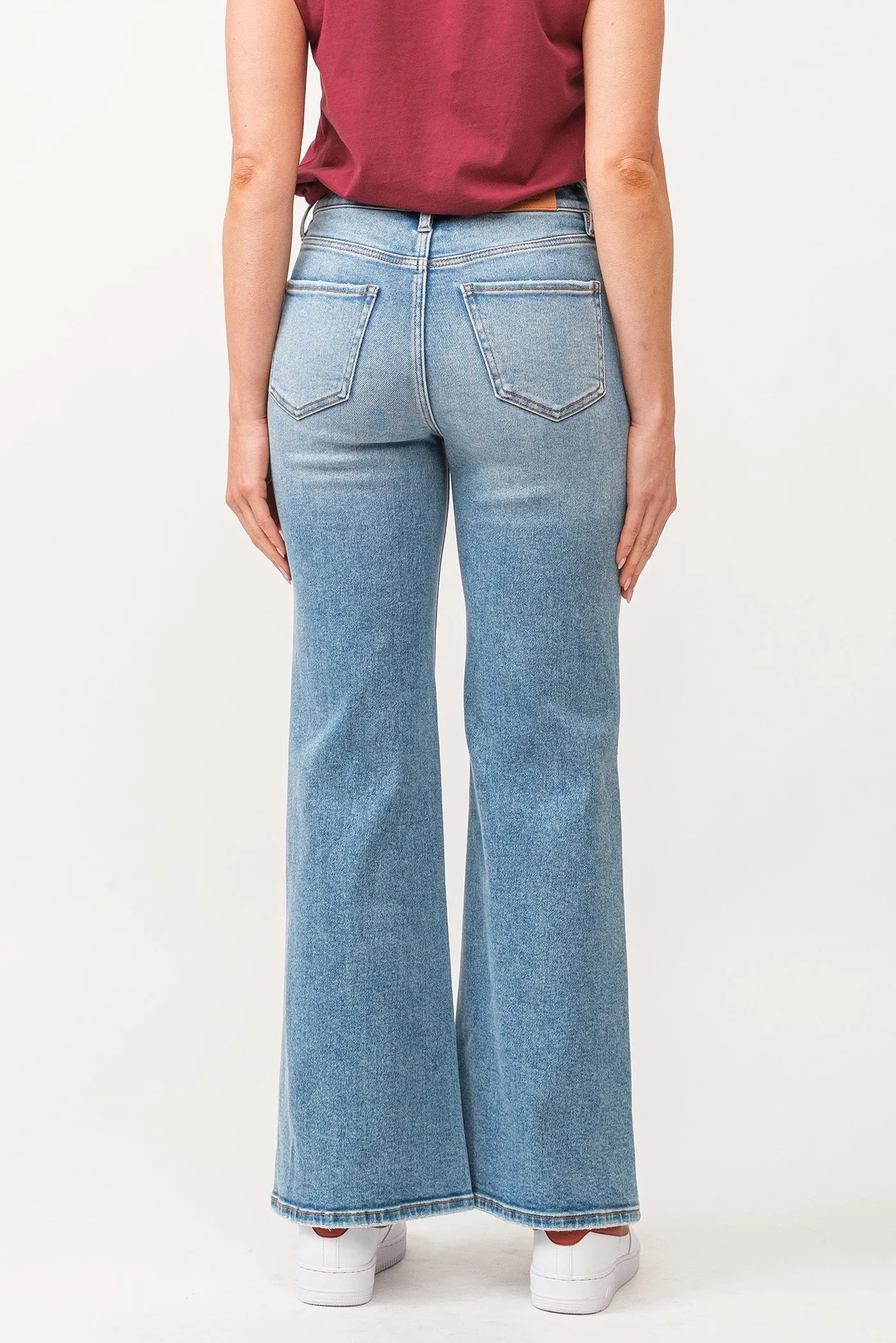 Liebe John Fiona High Rise Clean Hem Weitbeinjeans Ardmore