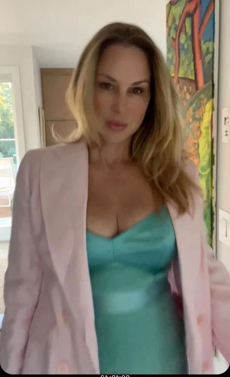 Elisabetta Franchi Chenille und Satin Figurbetontes Midi-Kleid