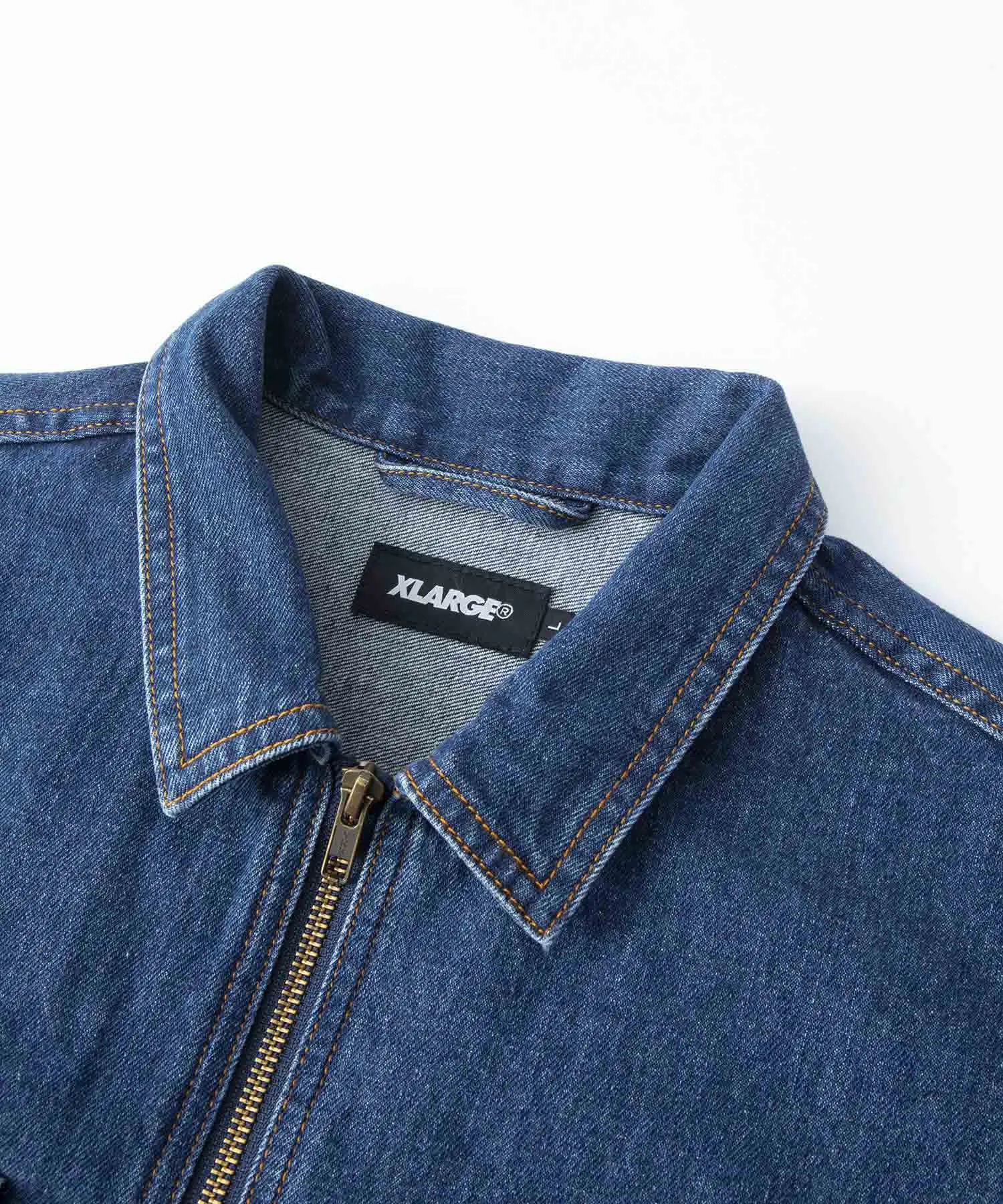 BESTICKTE DENIM-JACKE MIT REIßVERSCHLUSS