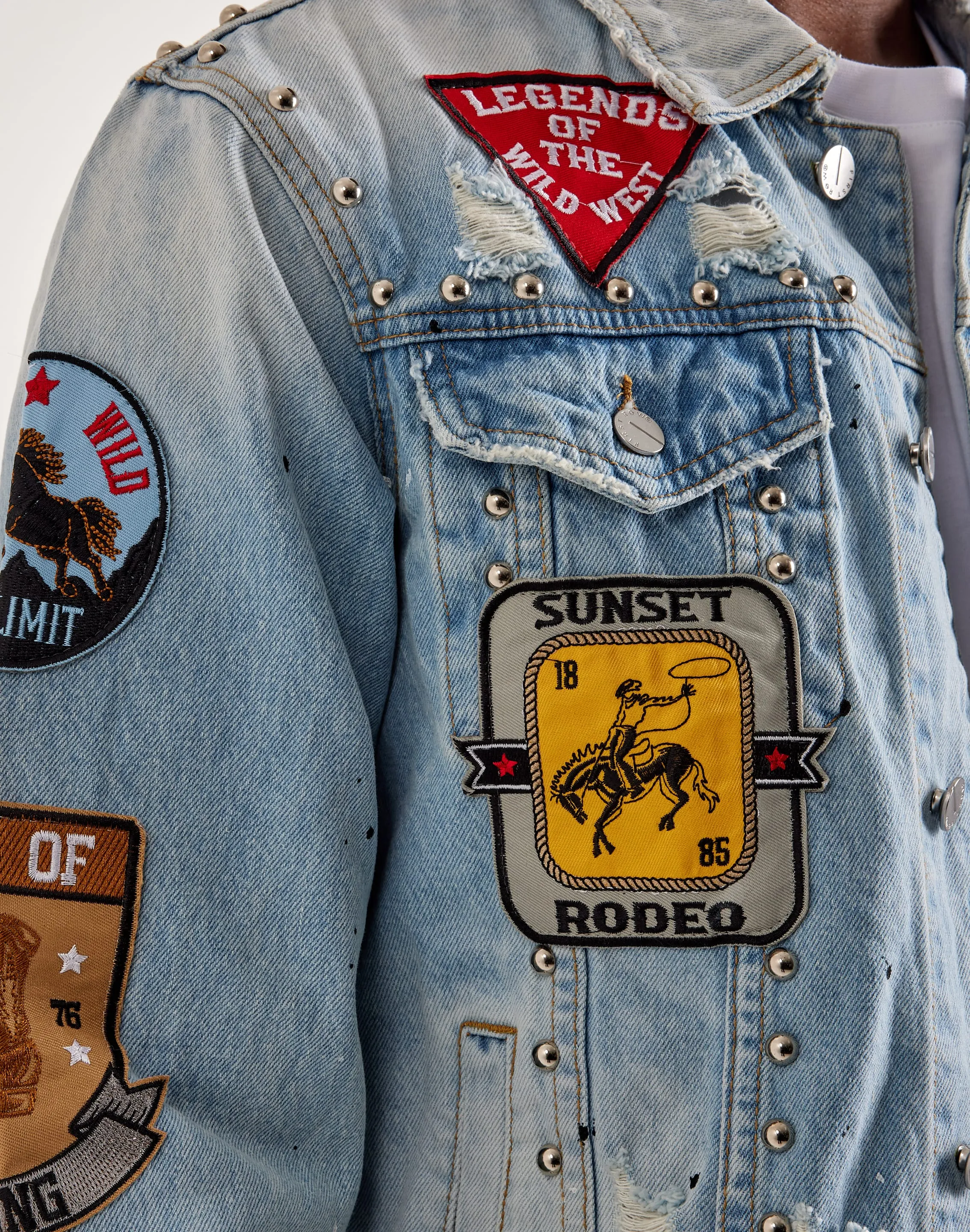 Erste Reihe Gewaschener Denim-Jacke