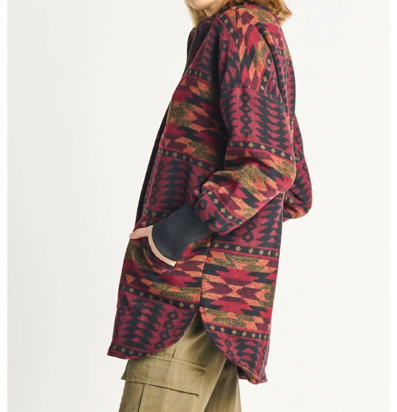 Geo Zip Front Gedruckte Jacke In Afghanisch Bordeaux Geo