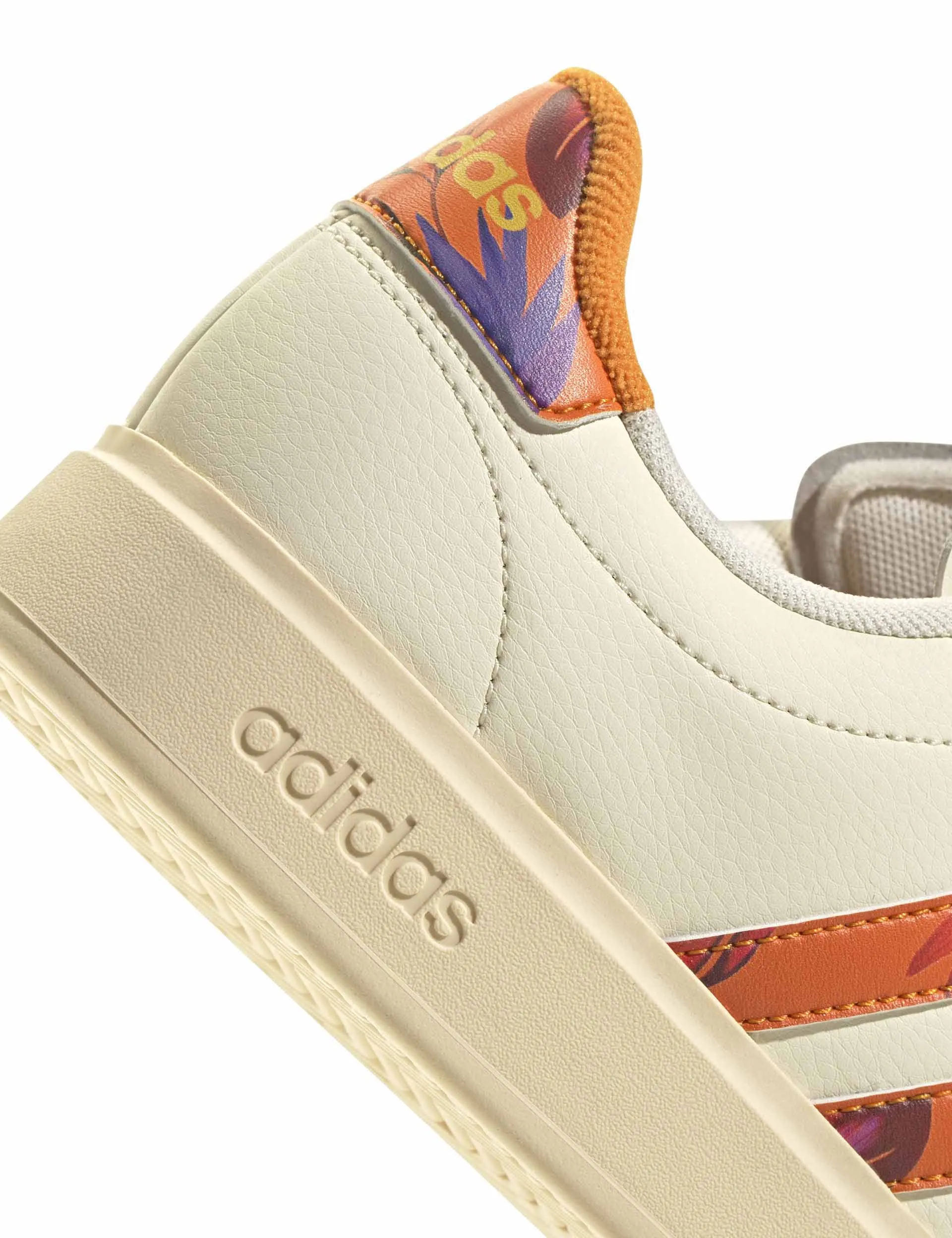 Grand Court 2.0 Schuhe - Creme Weiß/Warmes Vanille/Gold Metallic