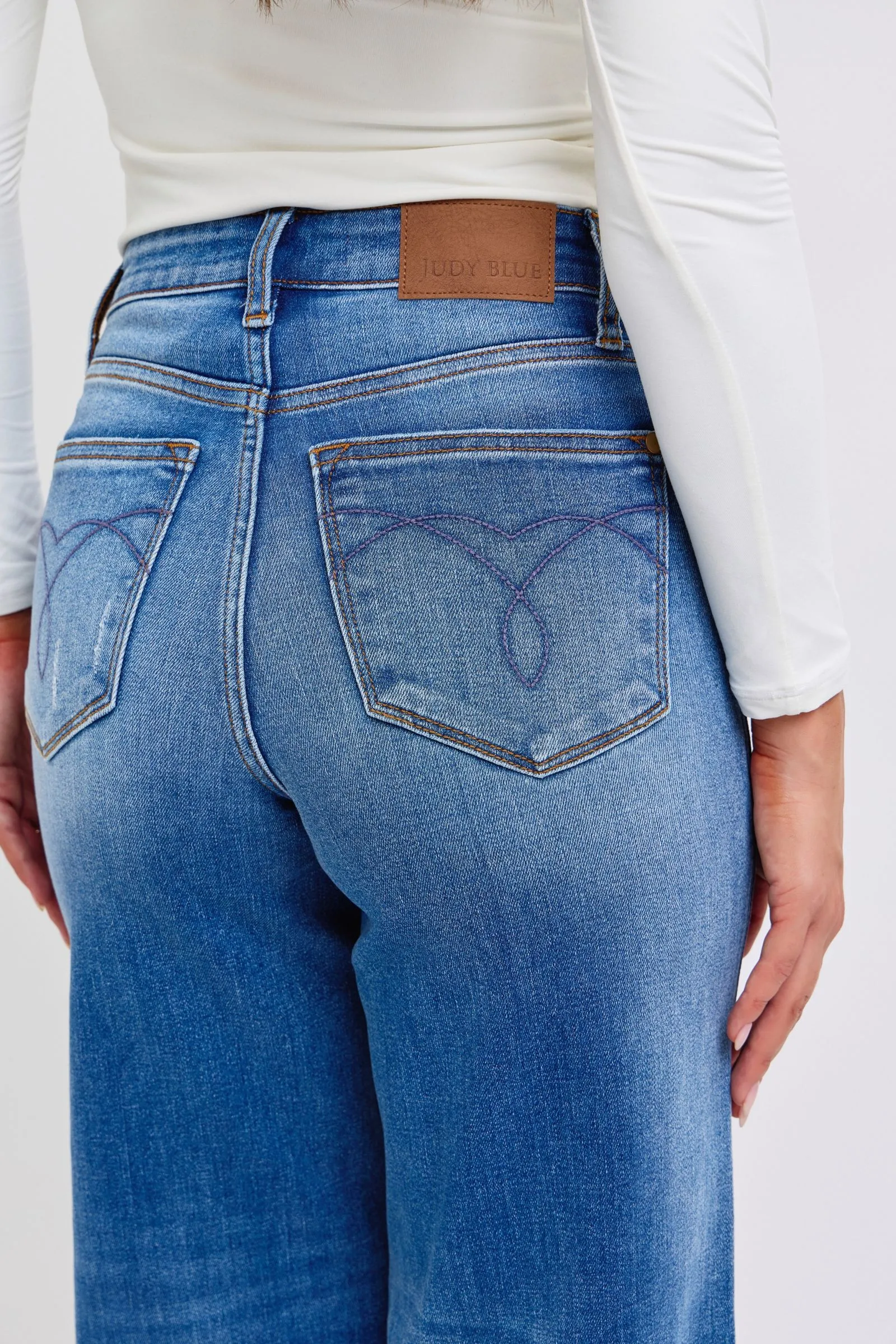 Judy Blue High Waist Jeans mit Used-Look und Weitem Bein in Normalgröße
