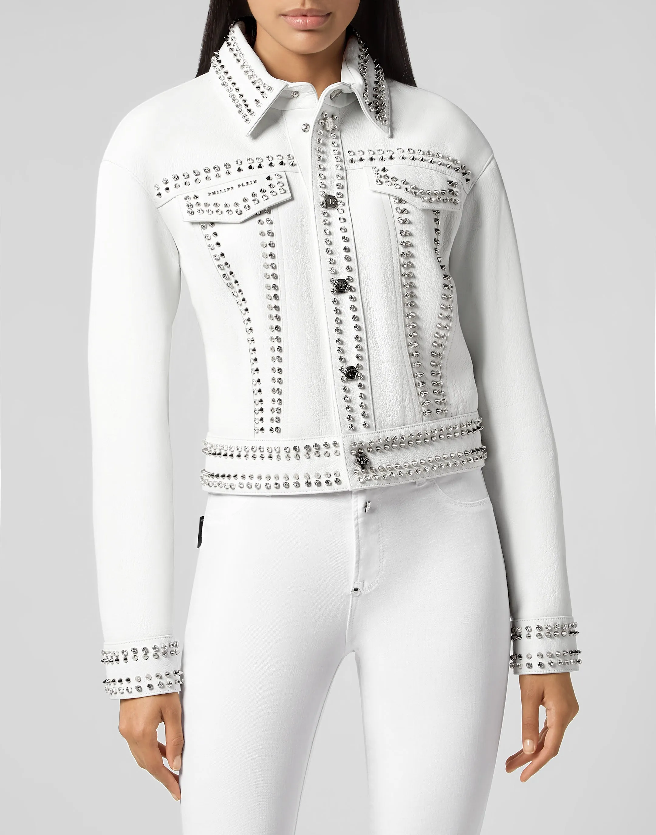 Lederjacke mit Nieten und Totenkopf