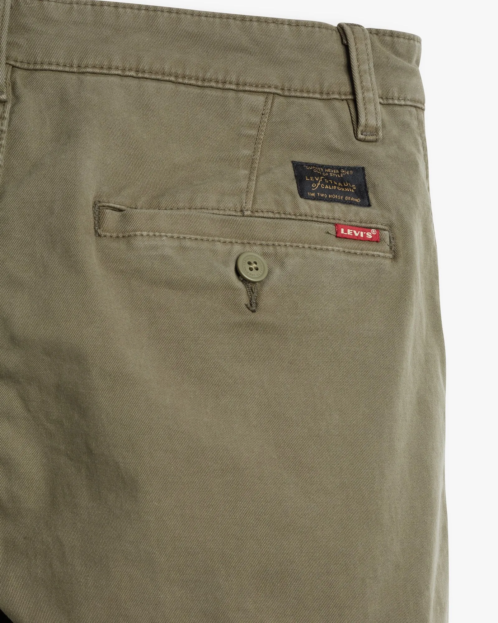 Levi's® XX Chino Standard II Regular Tapered Herren Chinos - Bunker Olive Schattig