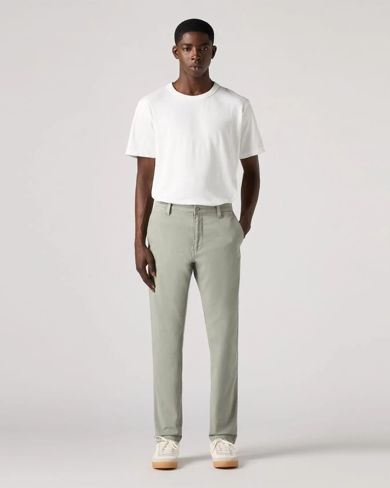 Levi's® XX Chino Standard II Regular Tapered Herren Chinos - Schattiger Grau GD