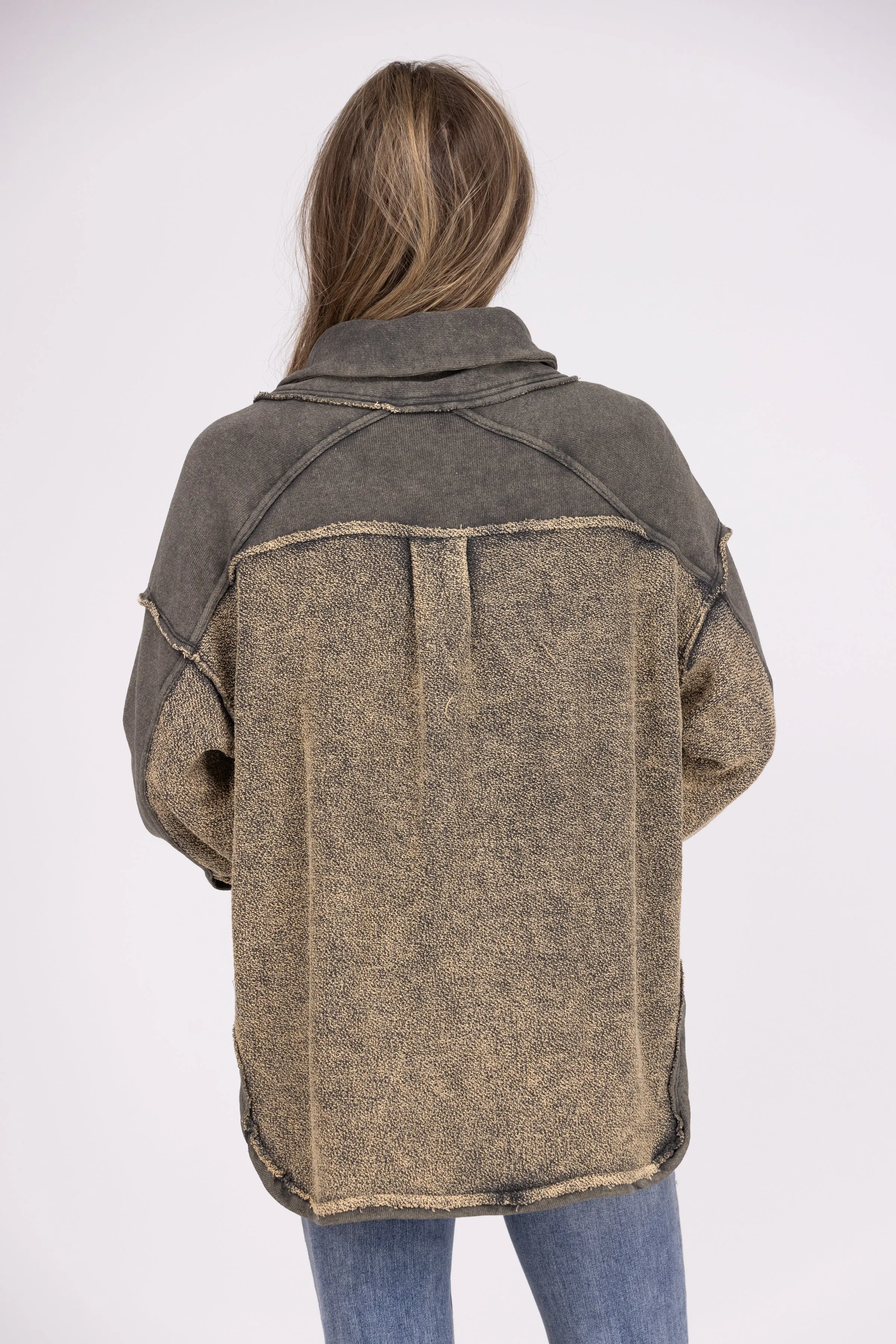 Life Long Fan Damen Mineralgewaschener Knopf-Hi-Lo Shacket *Endverkauf*