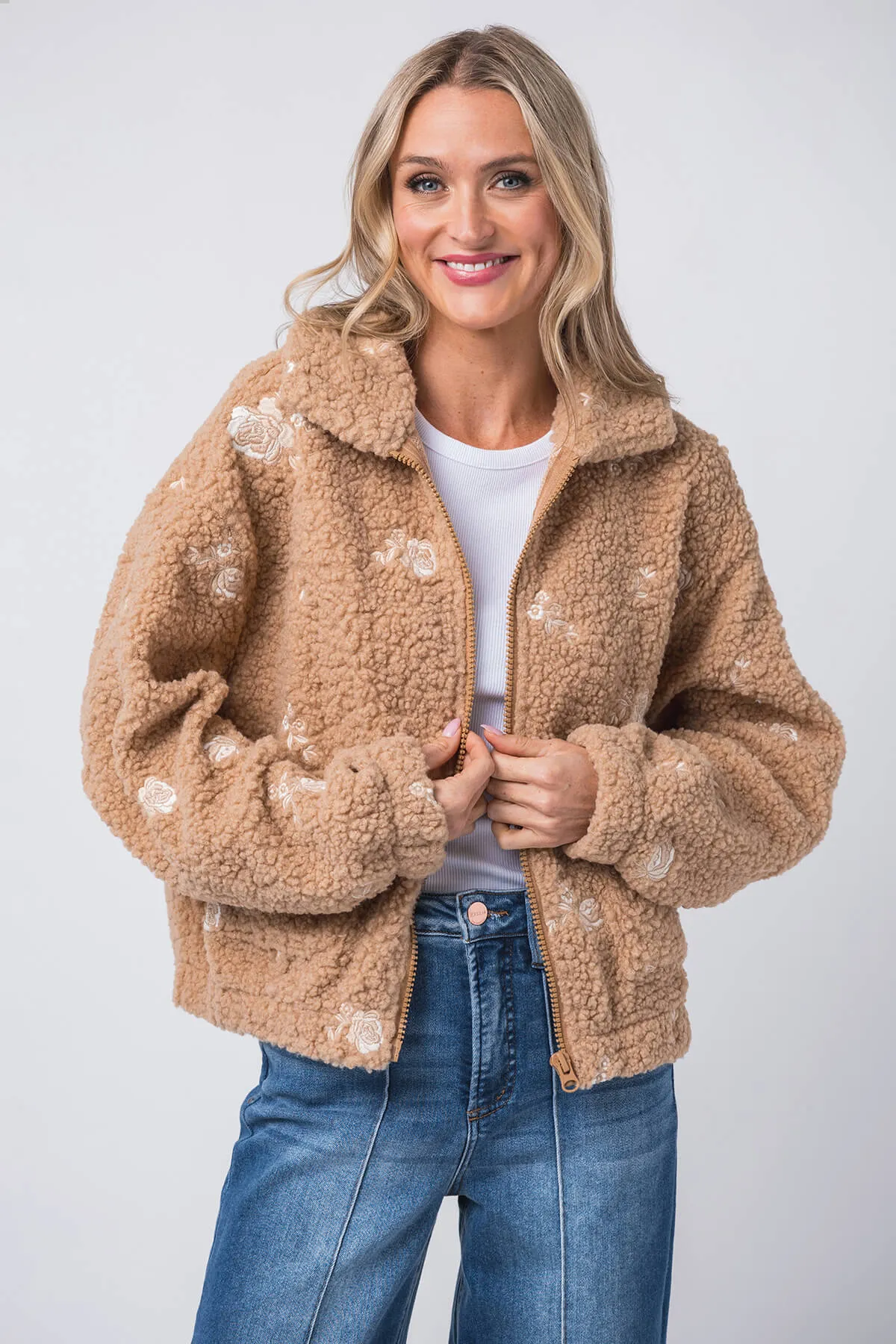 Mable Blumenbestickte Fleece Teddy Jacke