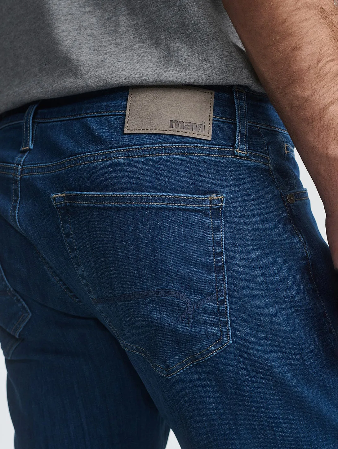 Marcus Slim Straight Jeans - Dunkel Gebürstet Supermove Mavi Kleidung
