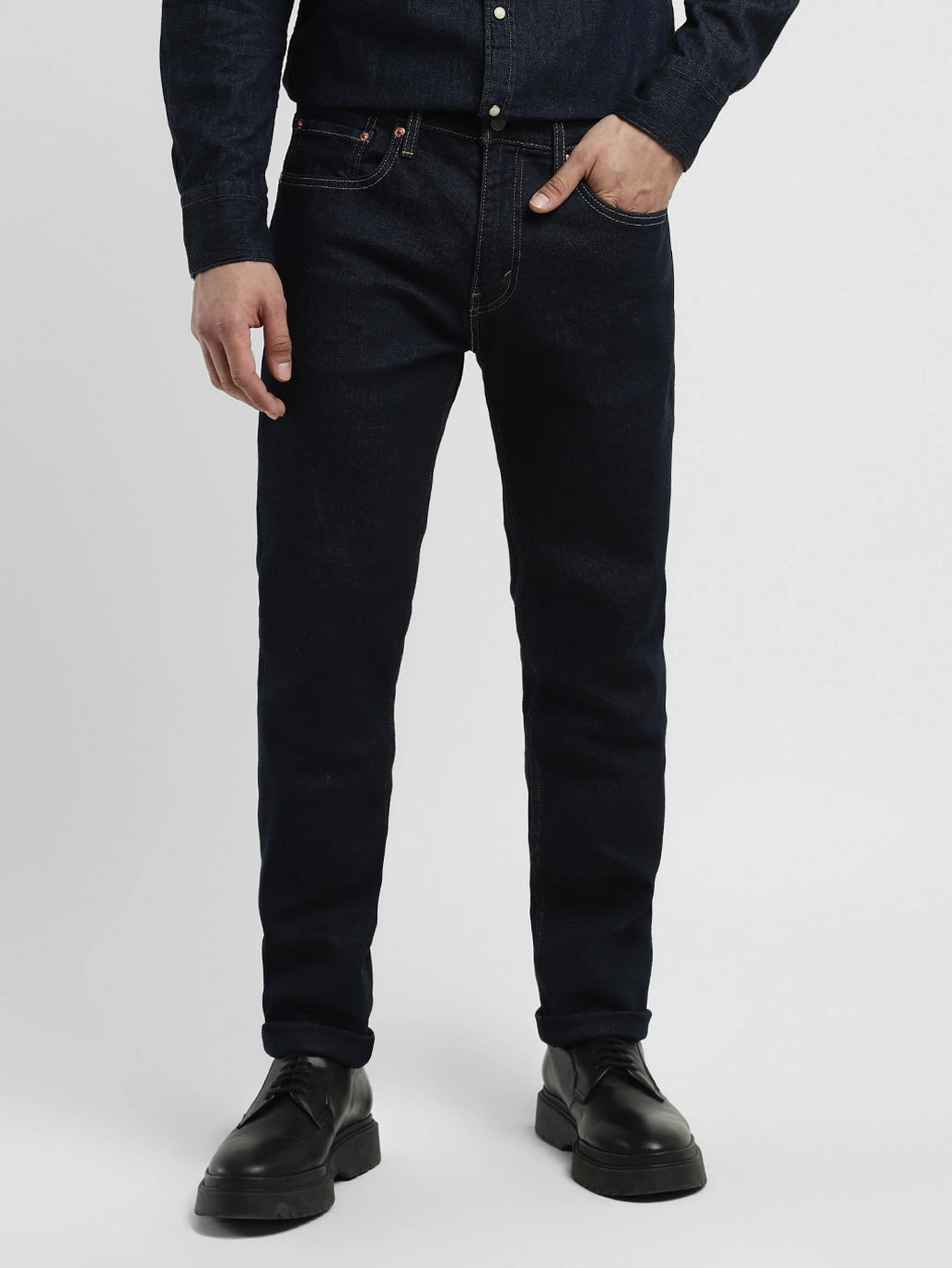 Men's 512 Navy Blue Tapered Fit Mid Rise Jeans