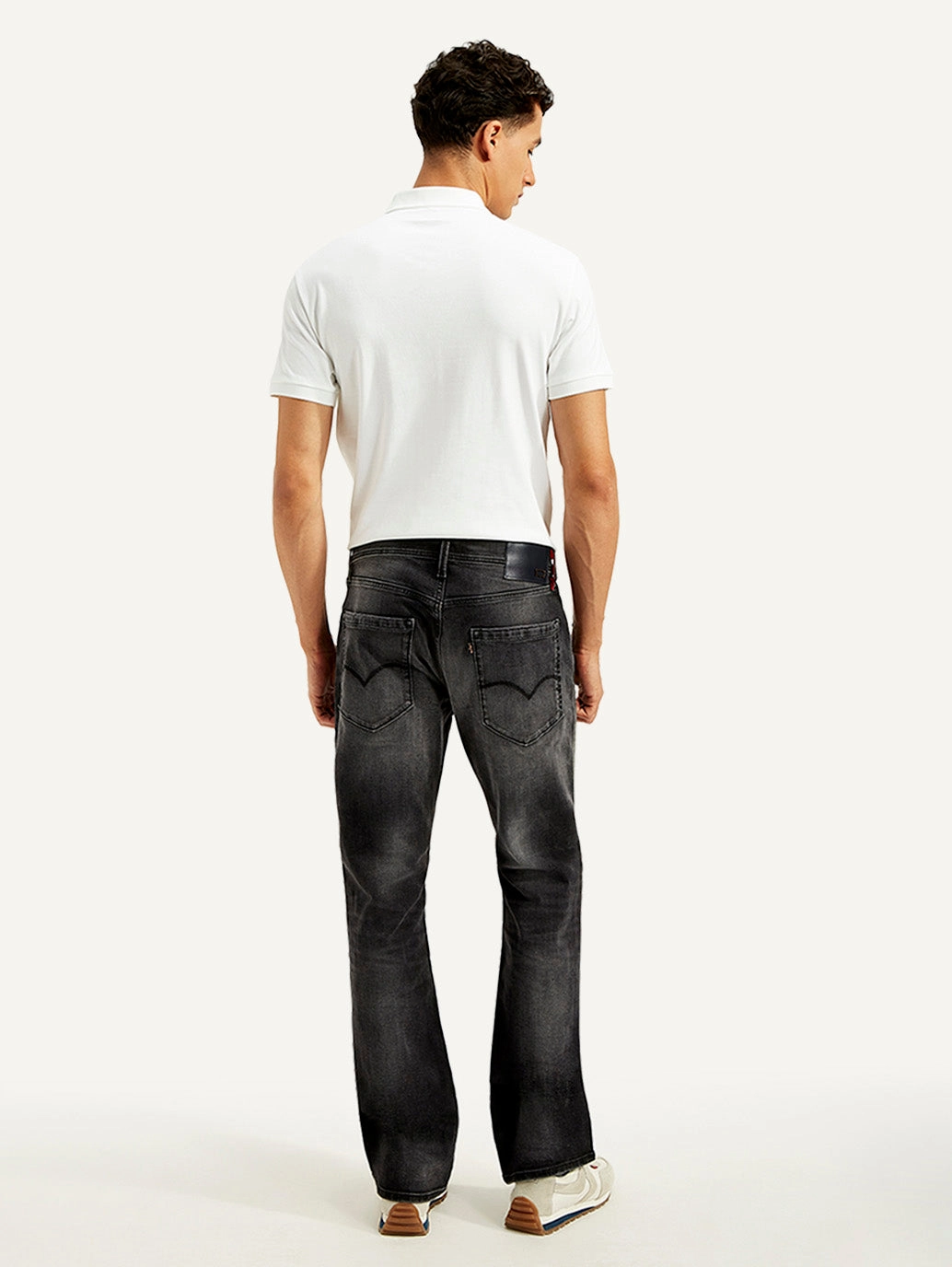 Herren 527 Slim Bootcut Jeans in Anthrazitgrau mit mittlerer Taillenhöhe