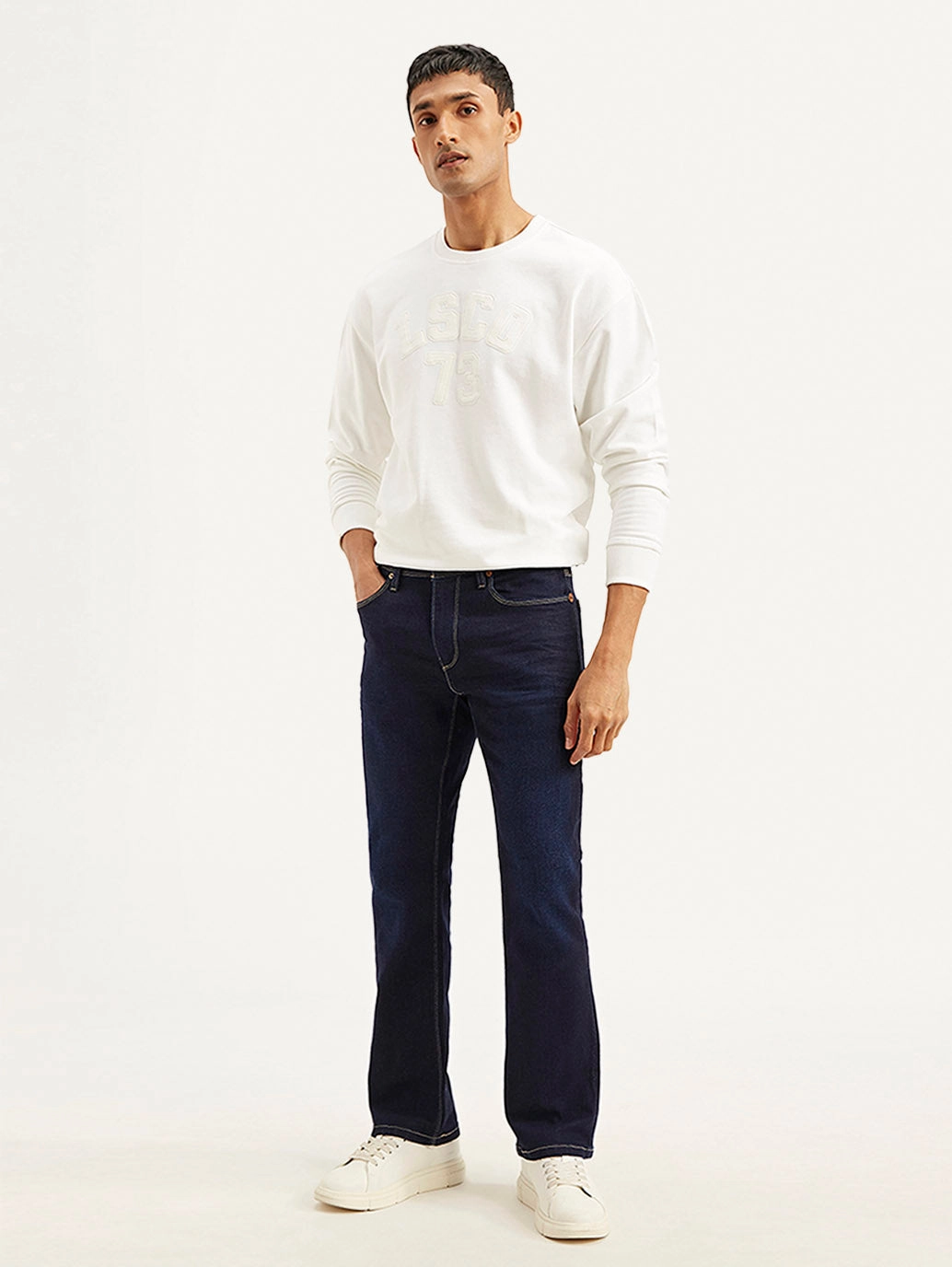 Herren 527 Navy Blue Bootcut Fit Mid Rise Jeans