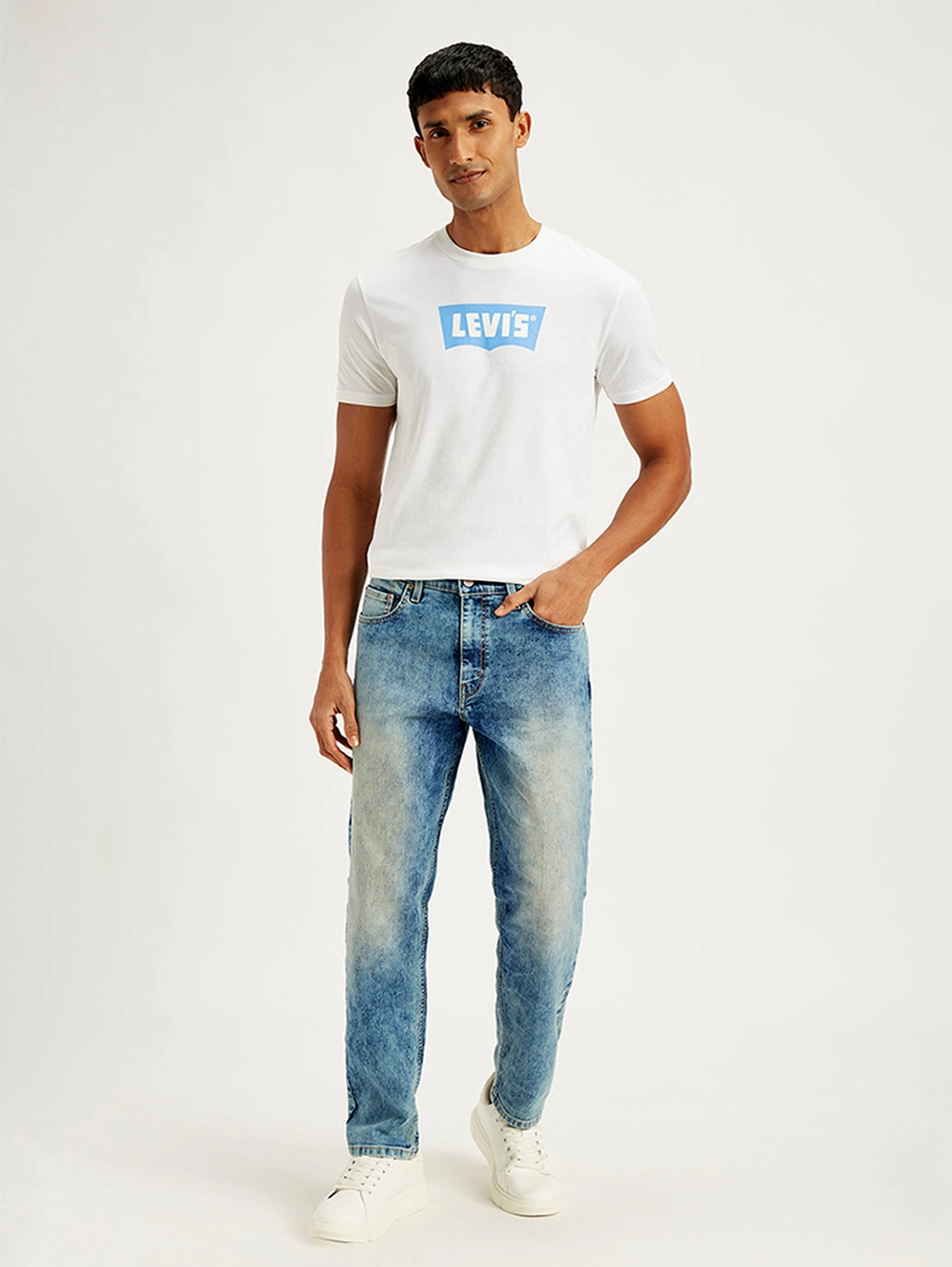 Men's 550 Blue Relaxed Fit Mid Rise Jeans