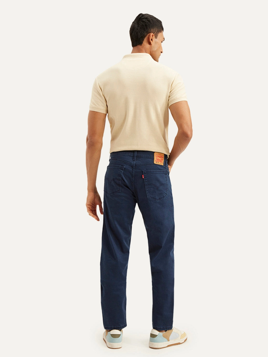 Men's 550 Dark Blue Relaxed Fit Mid Rise Jeans