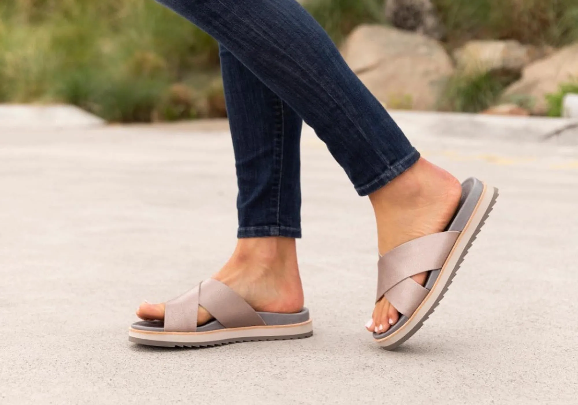 Merrell Damen Juno Slide Bequeme Leder Slides Sandalen Merrell Schuhe