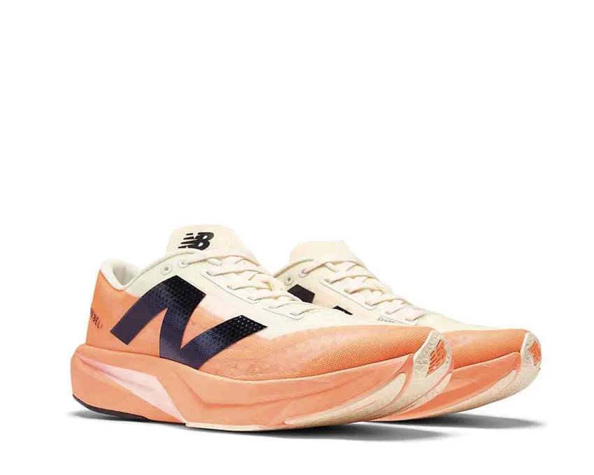 New Balance Schuhe New Balance FuelCell Rebel V4 W «Mango»