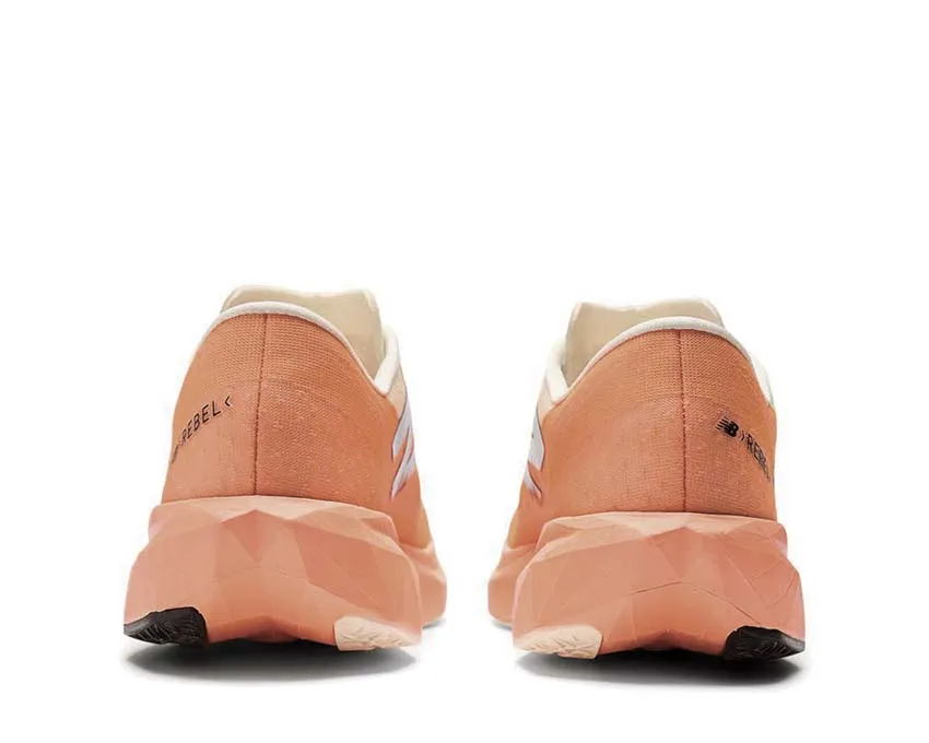 New Balance Schuhe New Balance FuelCell Rebel V4 W «Mango»