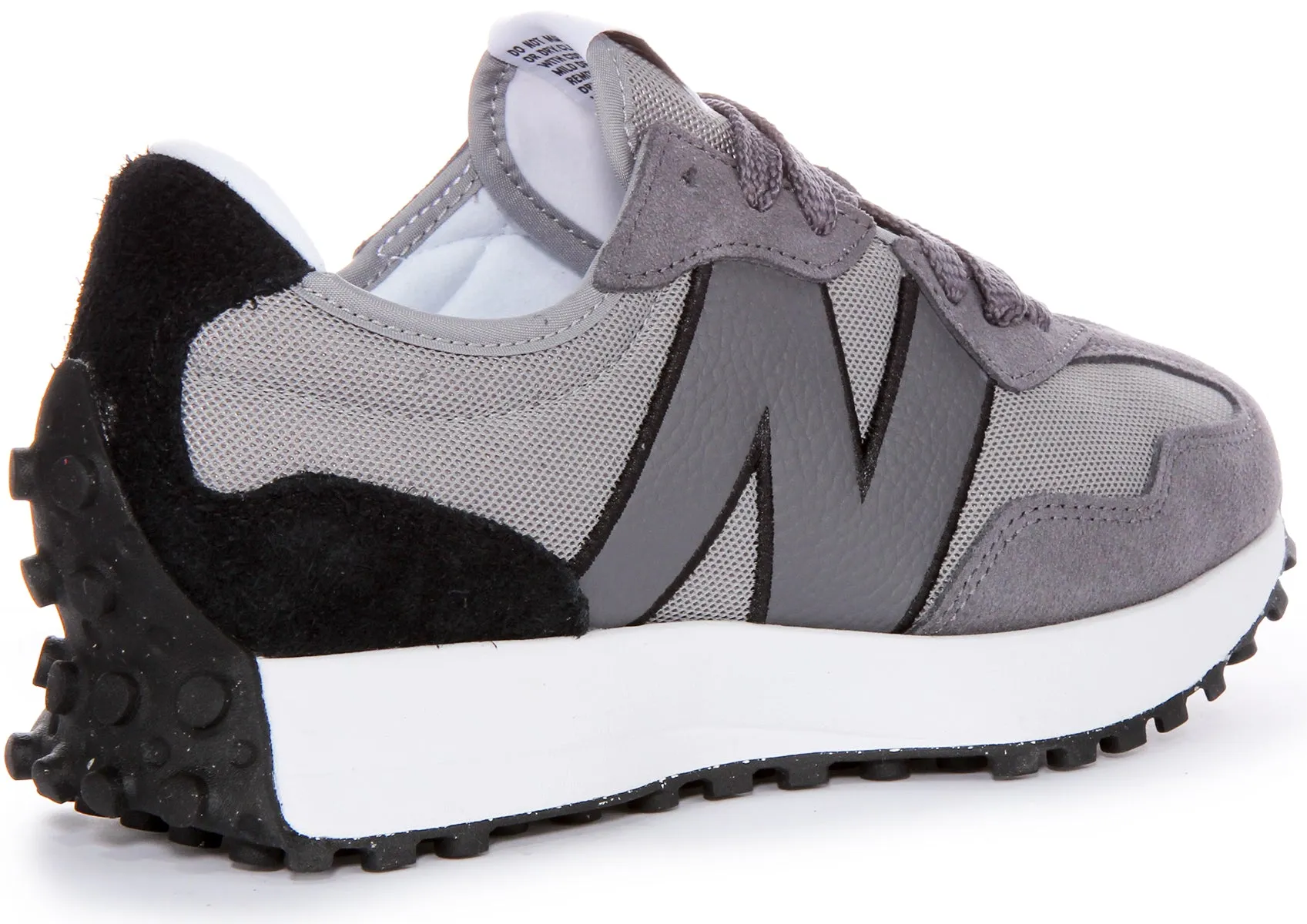 New Balance U327 MD in grau-schwarzen Schuhen New Balance