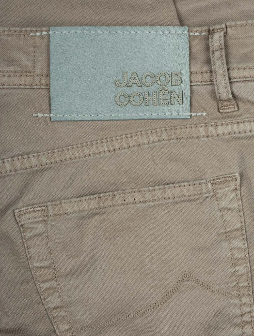 Nick 5-Taschen-Chino in Taubenfarbe