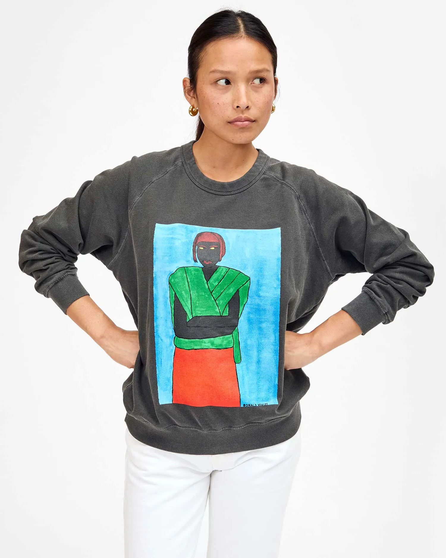 Sweatshirt