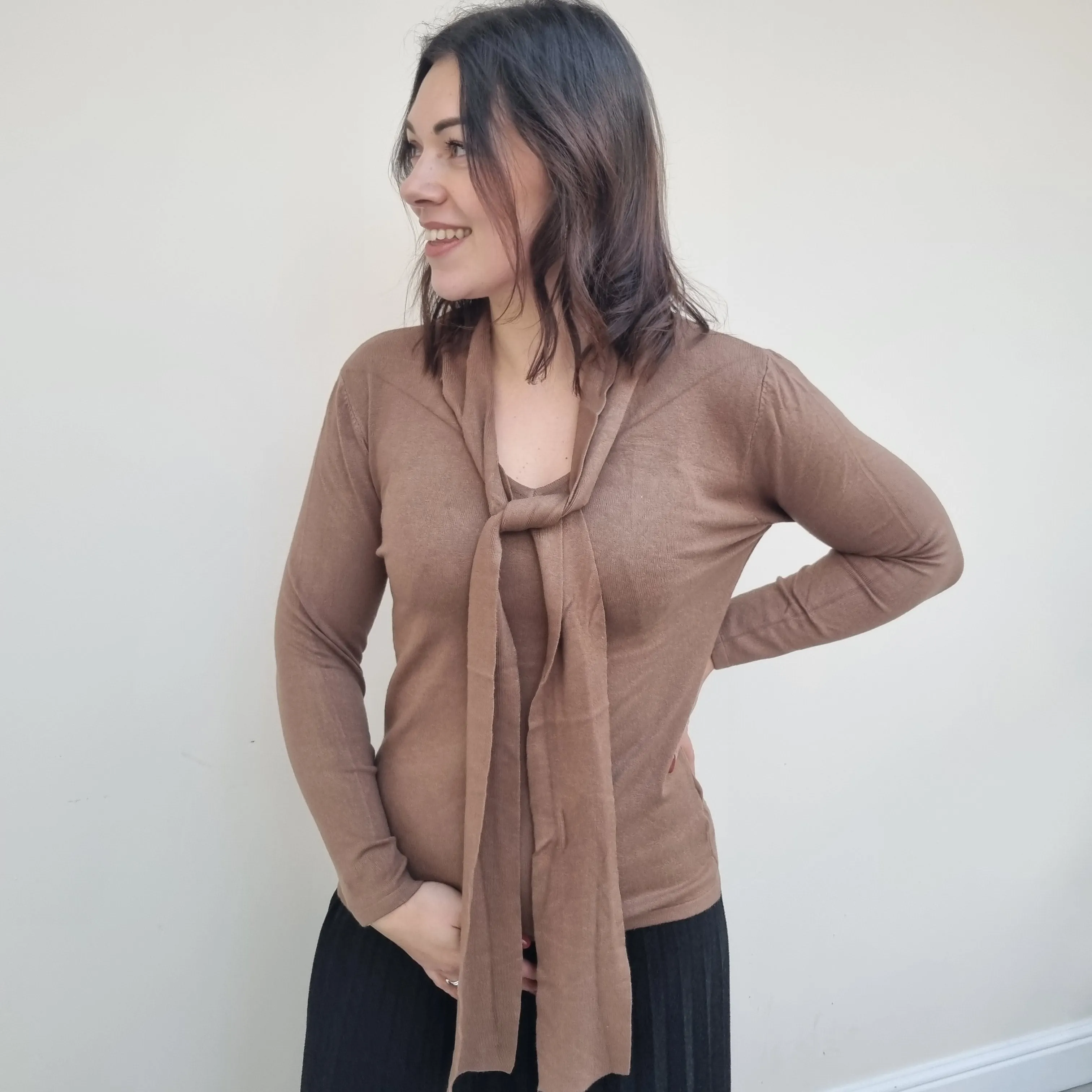 Pullover mit Krawattenkragen
