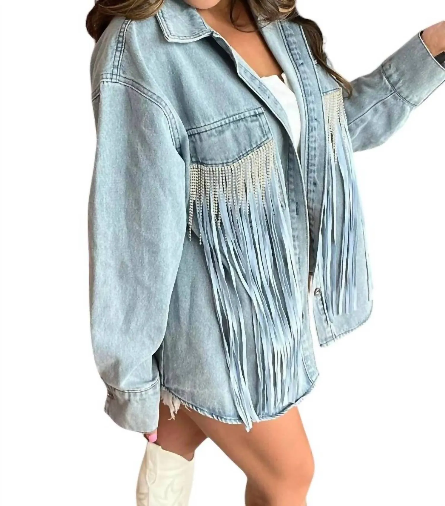 Tyra Double-Fransen Denim Shacket in Hellwasch-Denim